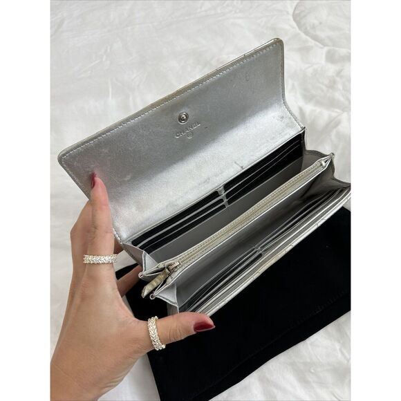 CHANEL Silver Lamb Leather Flap Wallet W/dust Bag - Picture 15 of 16